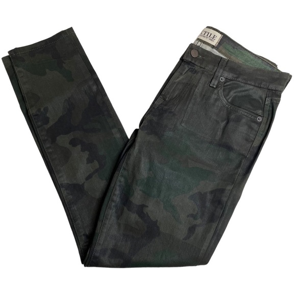 Textile Elizabeth and James Debbie Jeans Pants Coated Camo Size 27 - Picture 1 of 7
